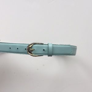 NEW mint belt with gold style buckle!